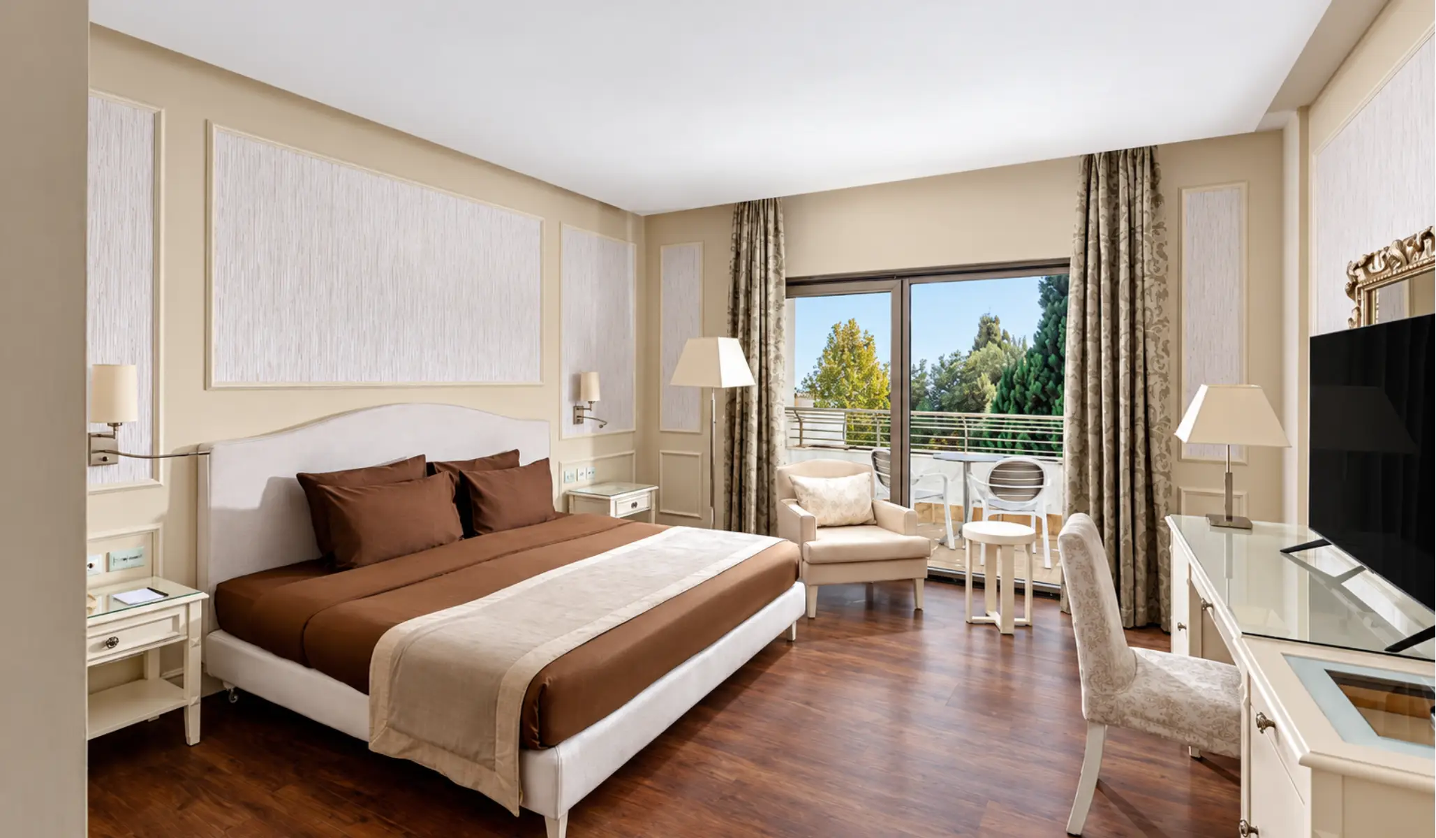 Grand Deluxe King/ Grand Deluxe Twin [1]